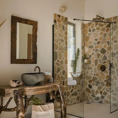 Spathes Kefalonia, Romantic Private Escape With Infinity Pool & Sea Views Villa Radzaklí